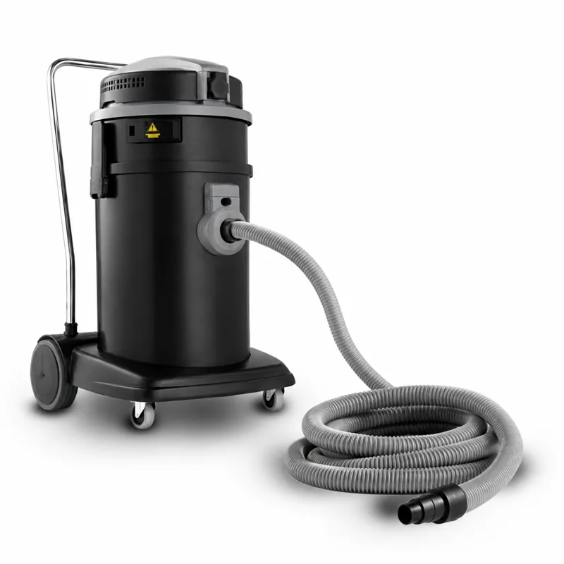POWER TOOL PRO FD 50 P EL: Aspirador cilíndrico negro sobre ruedas, con cabezal gris y manguera enrollada a su lado.